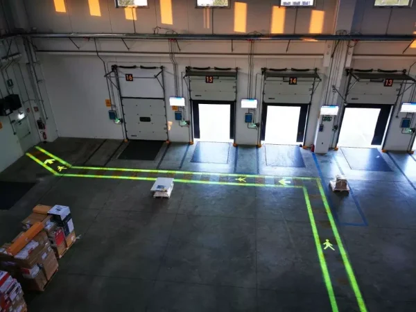 safty-bar-50.webp Safety Bar 50 Evo - Safety Walkway LED Projector